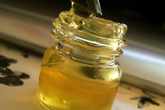 Sticky Cannabis Honey Oil